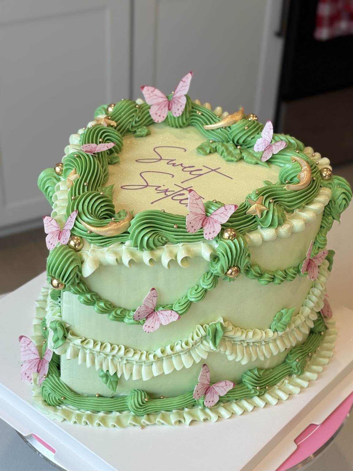 Green vintage butterfly cake